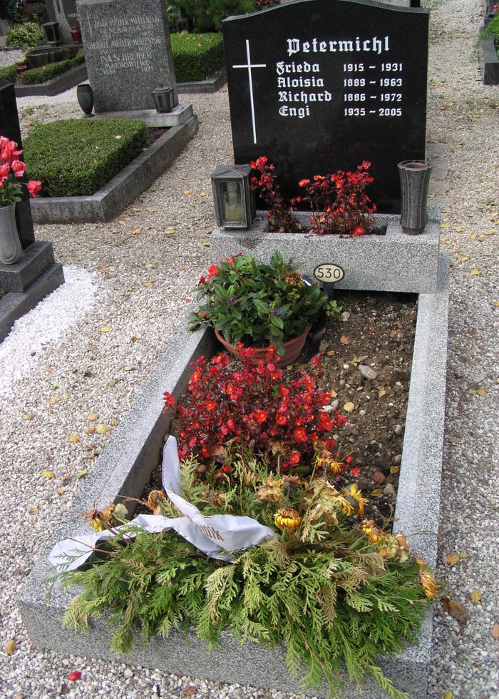 Restaurierungen – Beispiel 9, Lentia Marmor