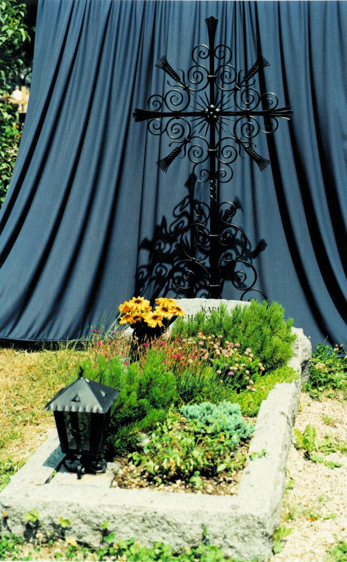 Schmiedeeisenkreuze – Beispiel 12, Lentia Marmor