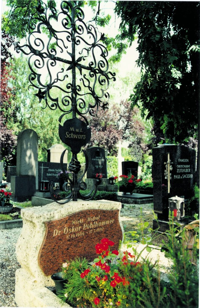 Schmiedeeisenkreuze – Beispiel 6, Lentia Marmor