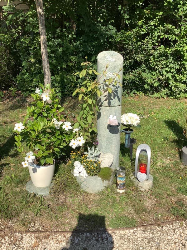 Blumentorso – Beispiel 1, Lentia Marmor