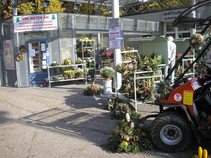 Allerheiligengestecke – Beispiel 11, Lentia Marmor