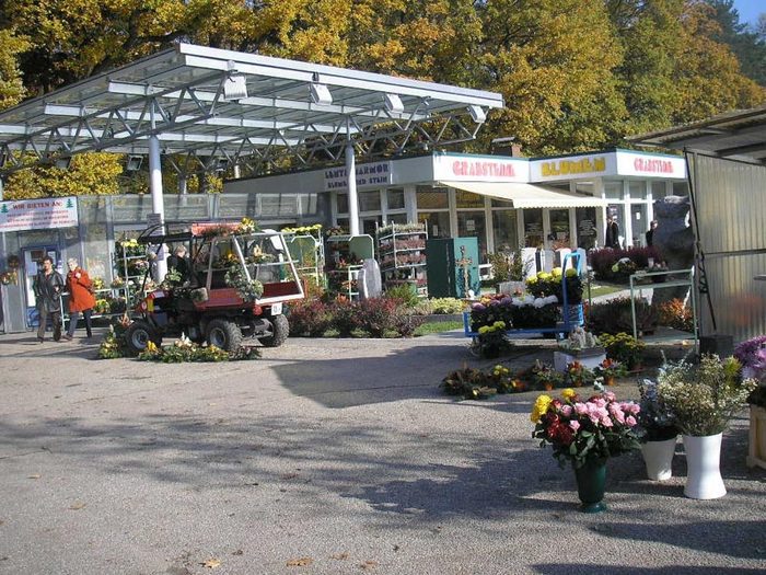 Allerheiligengestecke – Beispiel 10, Lentia Marmor