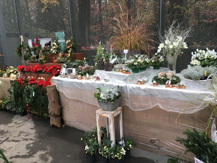 Weihnachtsgestecke – Beispiel 2, Lentia Marmor