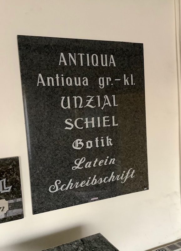 Schriften – Beispiel 1, Lentia Marmor